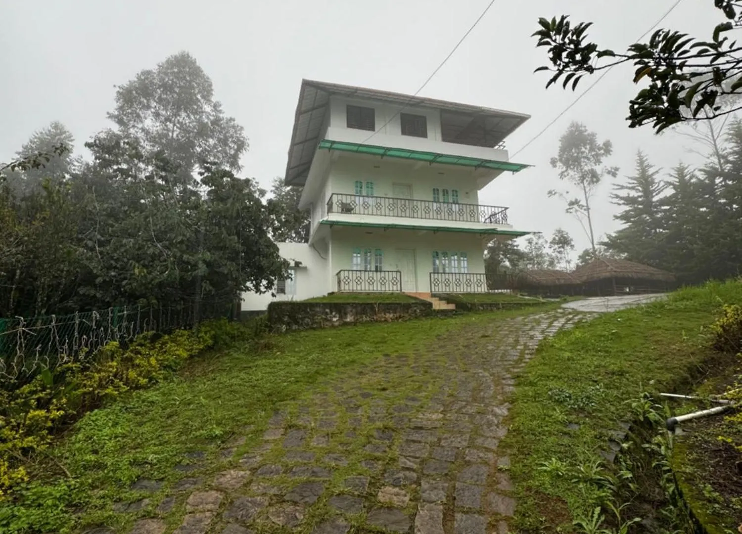 Farm Stay - Apple Valley Kanthalloor 0*,  India