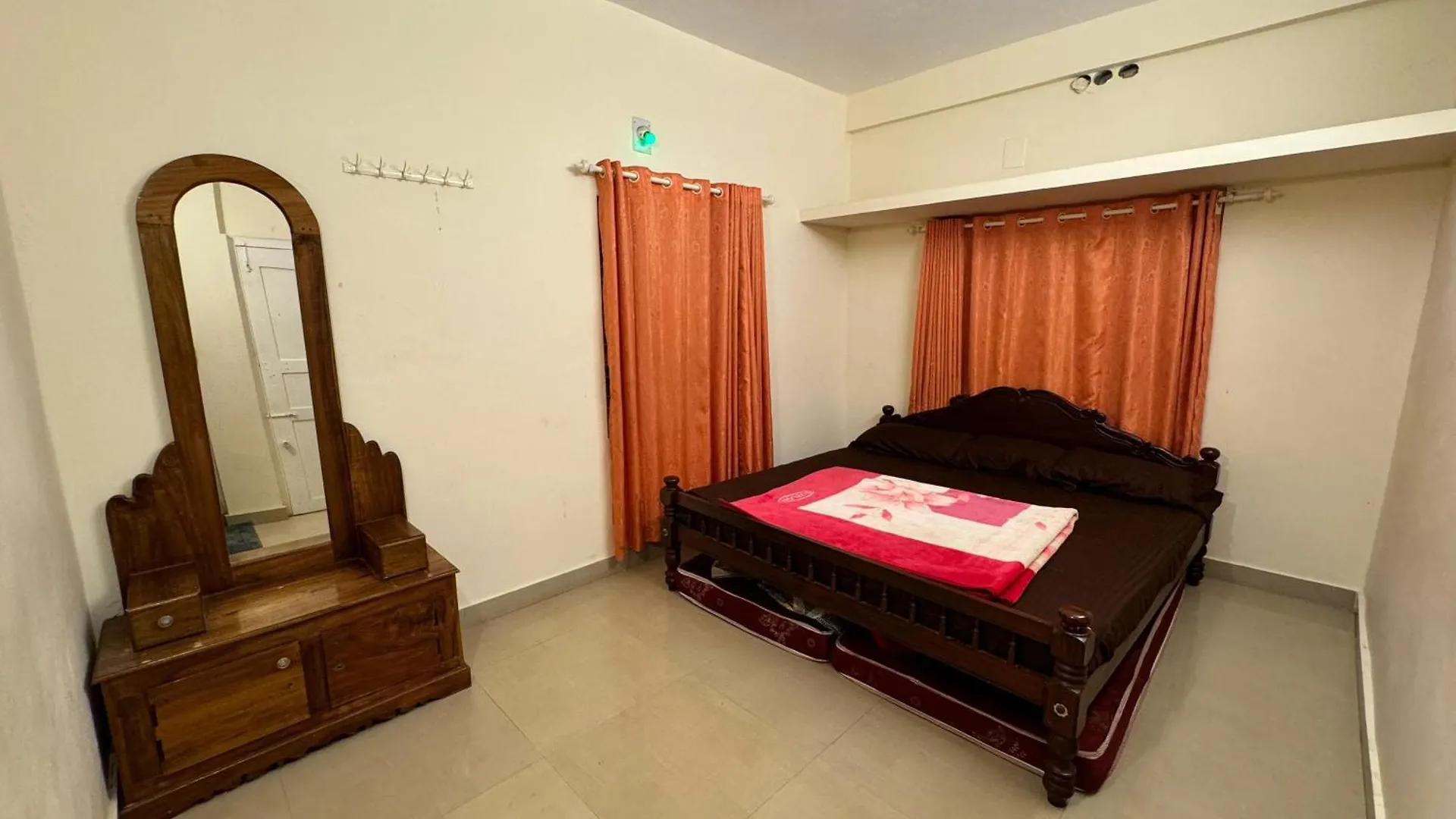 Farm Stay - Apple Valley Kanthalloor